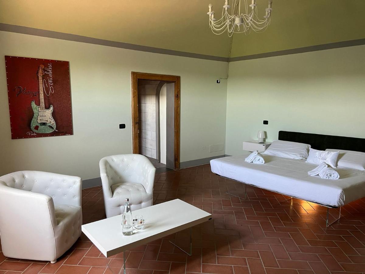 San Ruffino Resort Lari Esterno foto