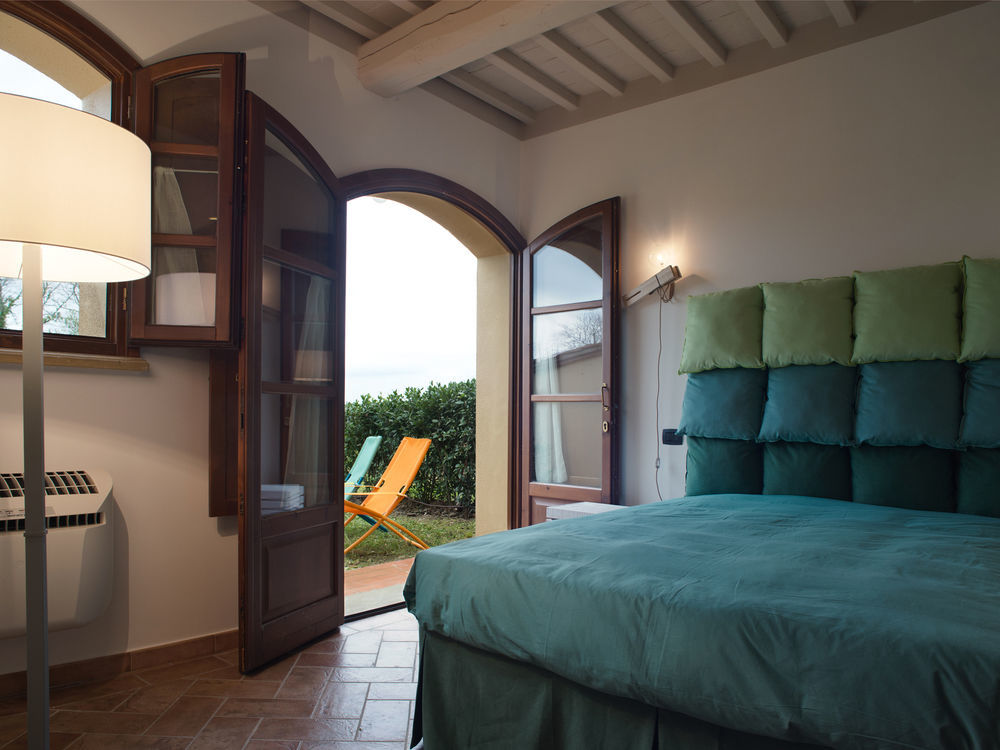 San Ruffino Resort Lari Esterno foto